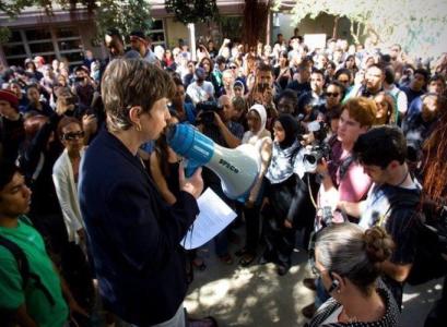 UCSD Protest Black Winter (2010): Chancellor Fox Dialogues with Students